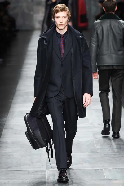 Look 31